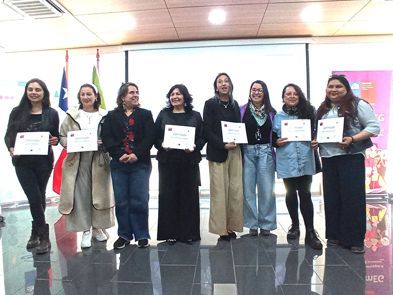 SernamEG Maule certifica a 88 mujeres que egresaron de la Escuela de Líderes Políticas y Sociales 2024