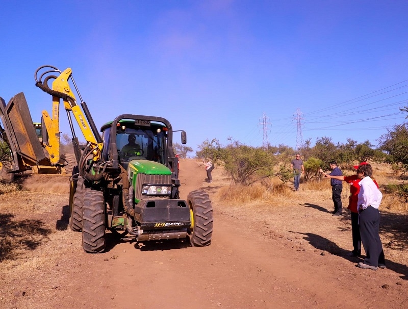 Gobierno destaca construcción de 11 mil kilómetros de cortafuegos a lo largo del país