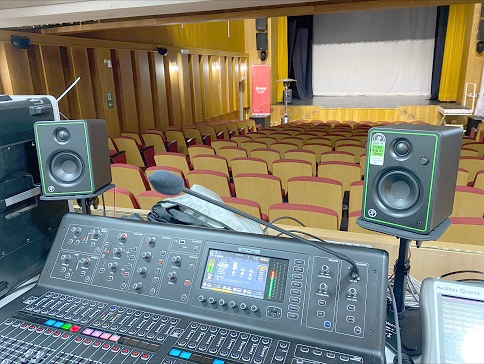 Teatro Municipal de Parral consigue equipamiento técnico e instrumentos musicales para artistas y públicos