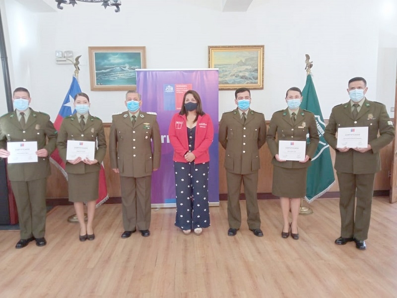 Sernameg Maule certifica como agentes preventivos de violencia contra las mujeres a Carabineros de Cauquenes