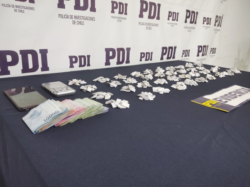 Parral: PDI detuvo a madre e hija por microtráfico de drogas