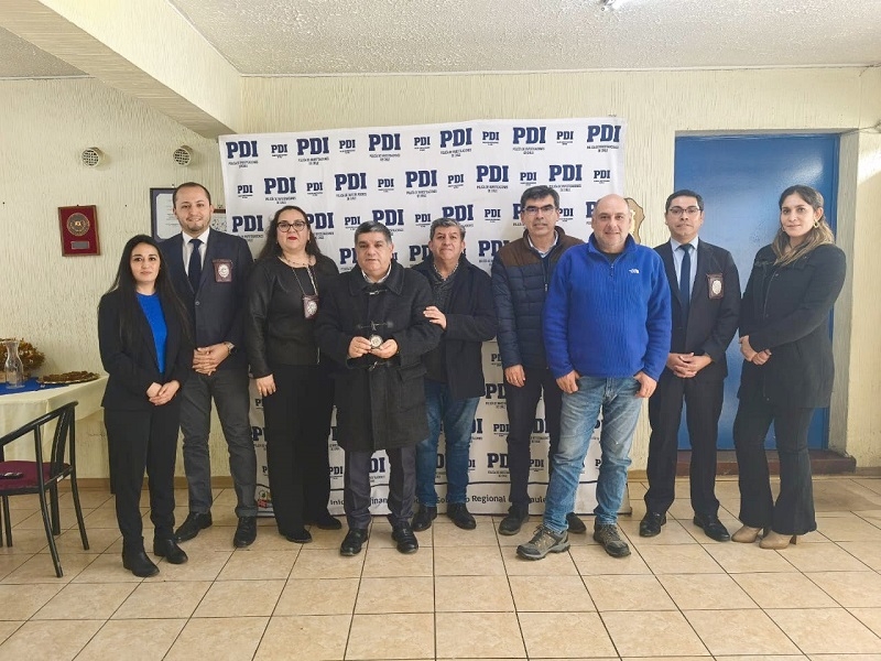 PDI de Cauquenes inicia aniversario Institucional reuniéndose con la prensa local