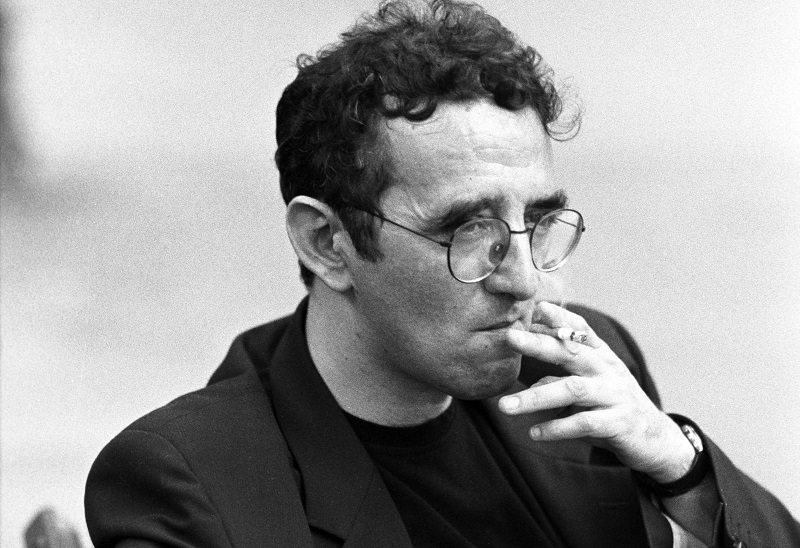 Linares: Con la exhibición de la película “Roberto Bolaño_ La Batalla Futura” (2019), el Festival Felina  conmemorará el Día del libro 2023