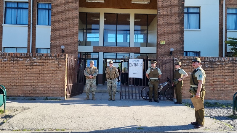 Carabineros de la Prefectura de Linares activó servicios de seguridad y prevención para las elecciones de este domingo