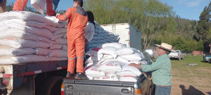 INIDAP Maule inició en Vichuquén entrega de alimentación animal a usuarios afectados por sistema frontal de agosto