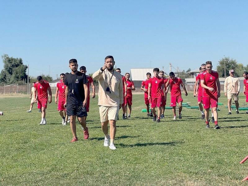 Deportes Linares y Rangers de Talca se verán las caras hoy en el Tucapel Bustamante 