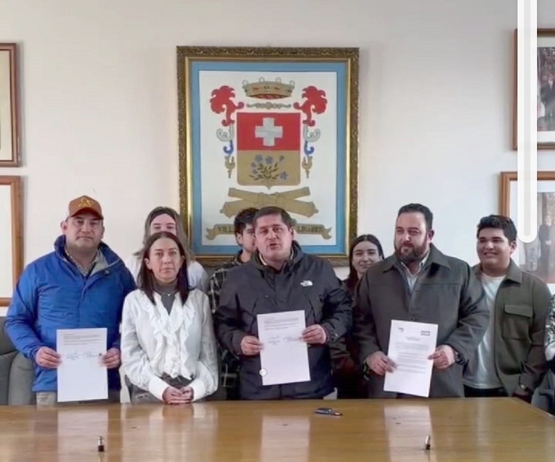 Municipalidad de Linares firma convenio con la Universidad del Desarrollo