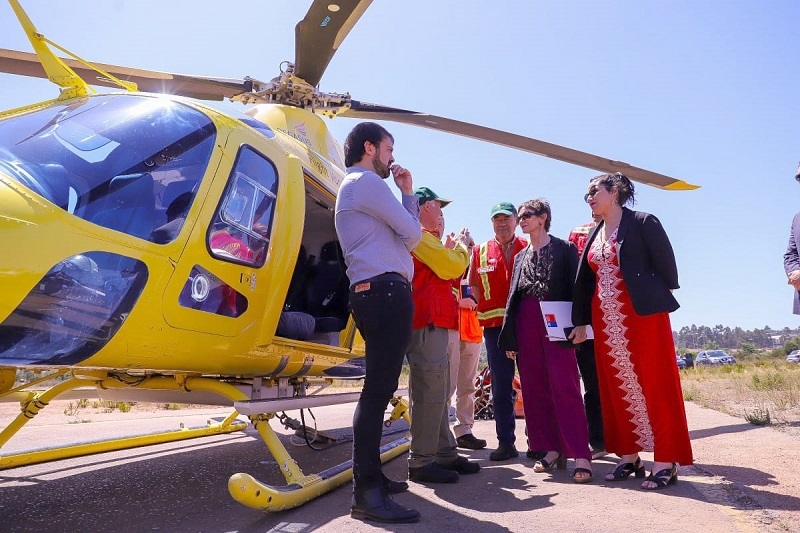 Ministro Valenzuela llama a Faena Cero ante alerta meteorológica por altas temperaturas   