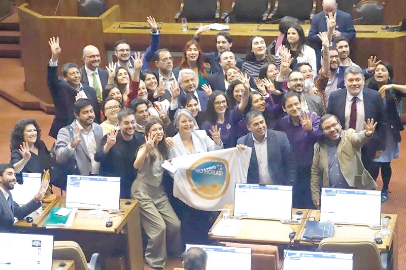  Diputadas del Maule sur analizan aprobación de proyecto de ley de jornada laboral de 40 horas