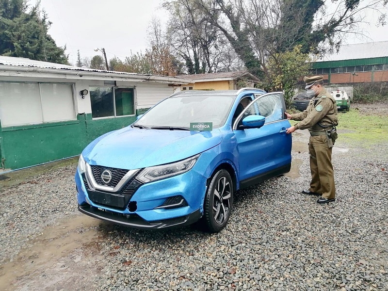 Retiro: Carabineros detuvo a un sujeto por receptación y uso malicioso de instrumento  público