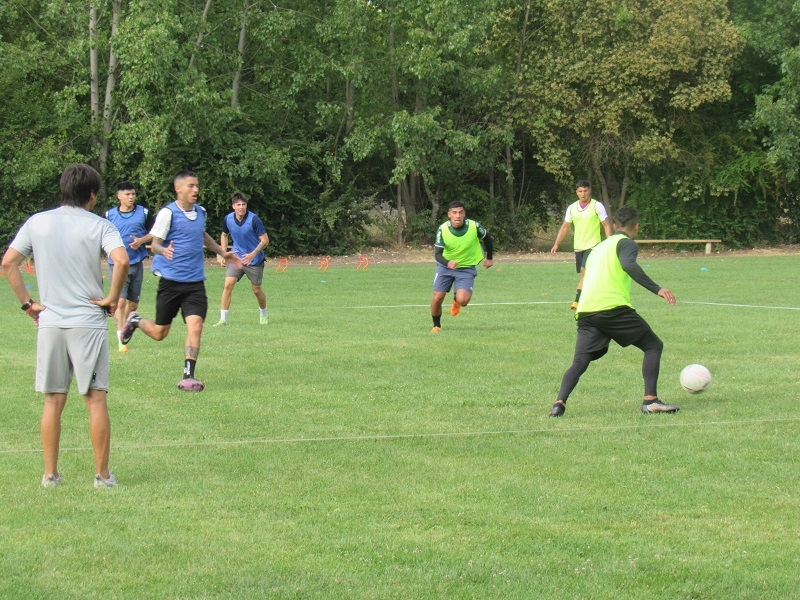 Con intensa práctica: Deportes Linares comenzó los trabajos con miras al profesionalismo 