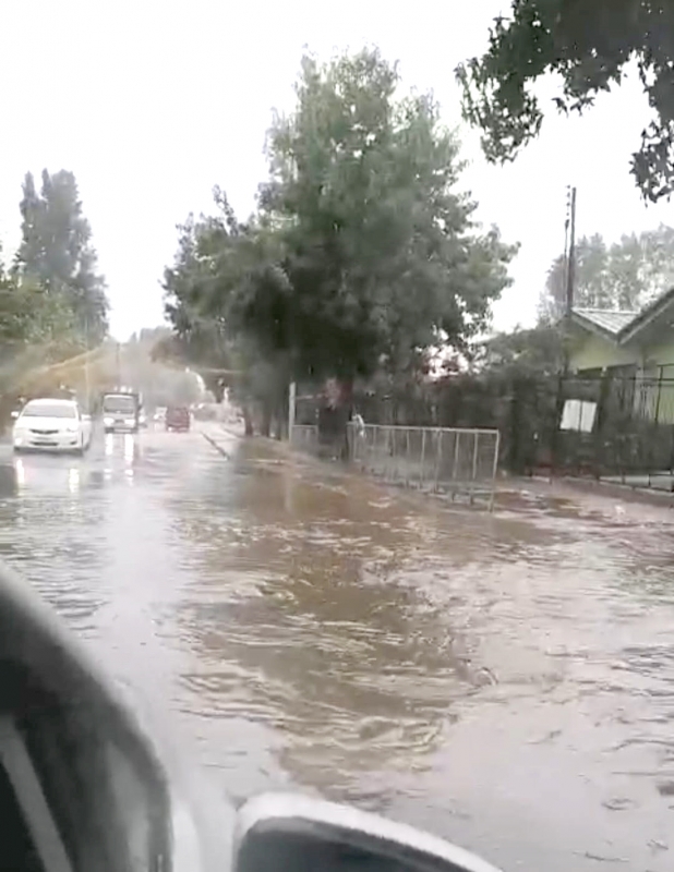 Primeras precipitaciones en marzo dejaron colapso de evacuación de aguas en radio urbano de Linares