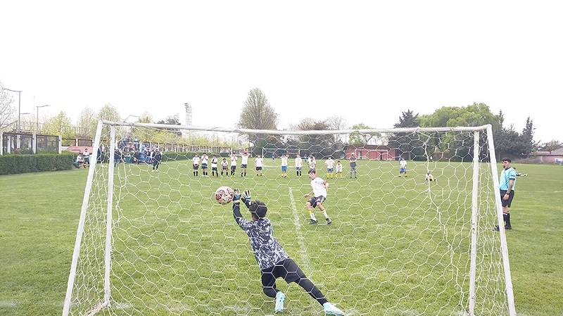 Fútbol Amateur: Comienzan las competencias de los Infantiles de la Zavala y Viejitos Cracks